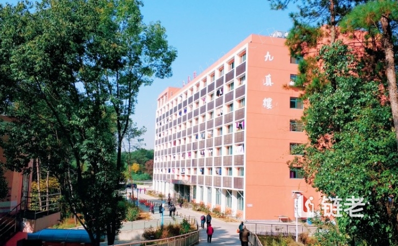 武汉九真山敬老山庄
